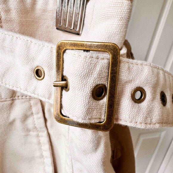 Banana Republic Explorer Shorts in Transition Cream - Size 6 NWOT - Picture 3 of 6